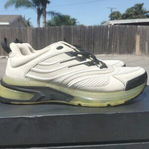 Givenchy GIV 1 Sneaker